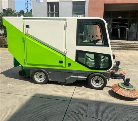 電動(dòng)掃地機2400TSD