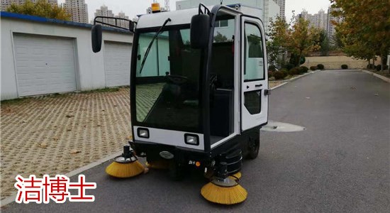 潔博士電動(dòng)清掃車(chē)